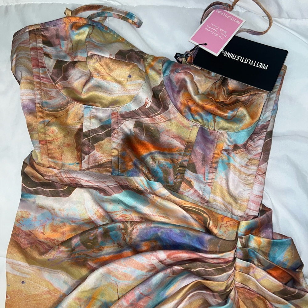 Multicolor Abstract Dress - Picture 2 of 3